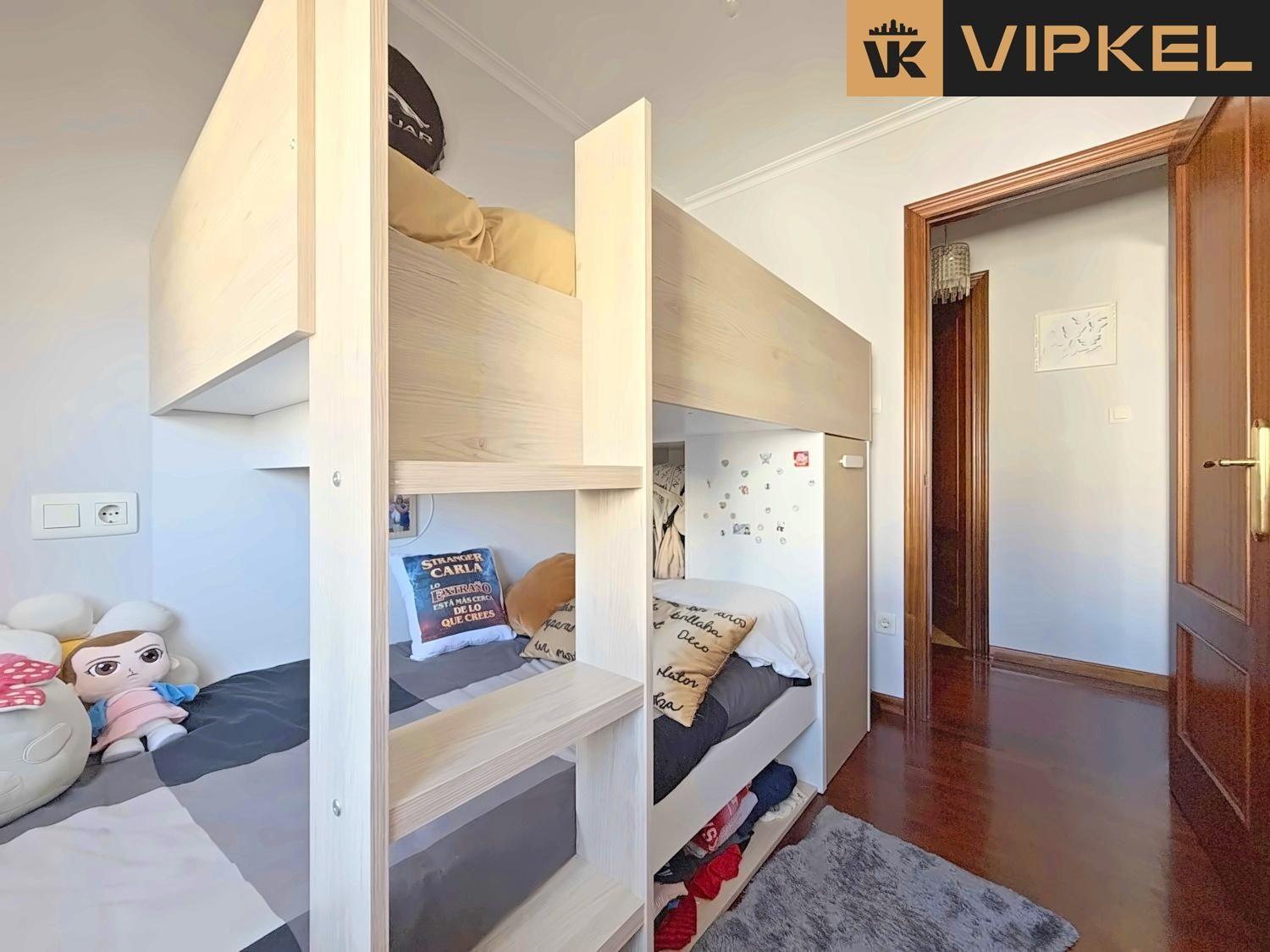 Flat for Sale in La Coruña