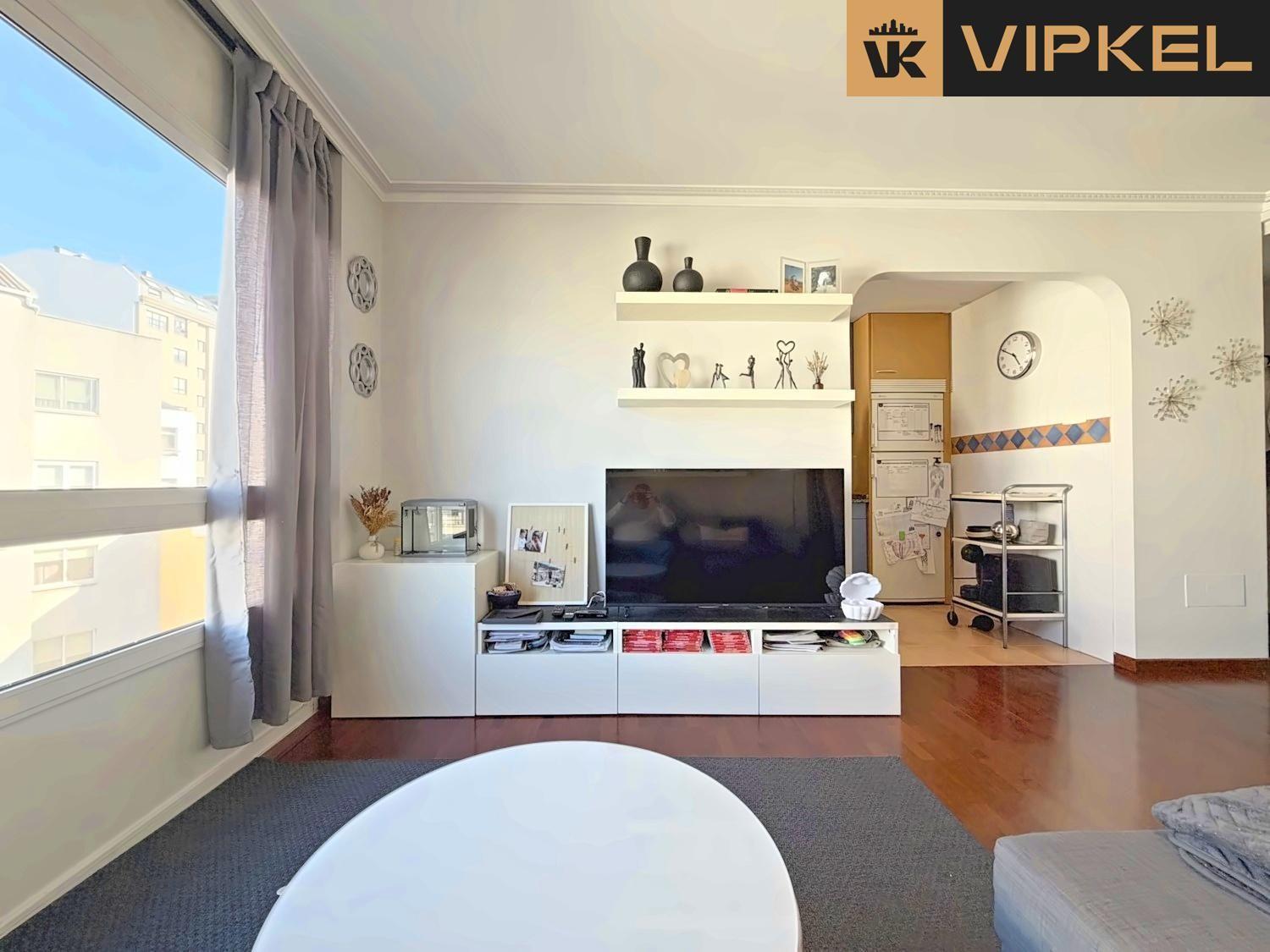 Flat for Sale in La Coruña