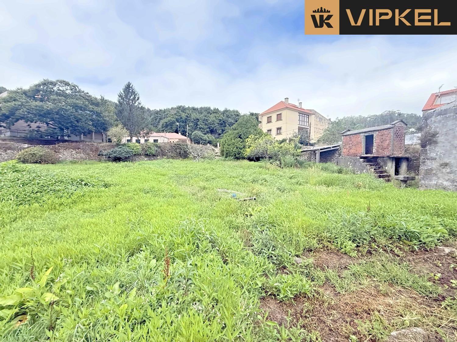 Plot for Sale in Corcubión