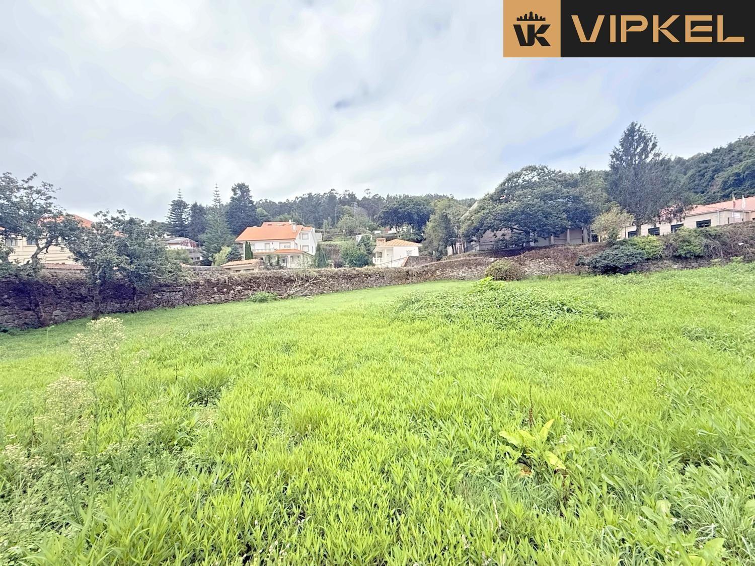 Plot for Sale in Corcubión