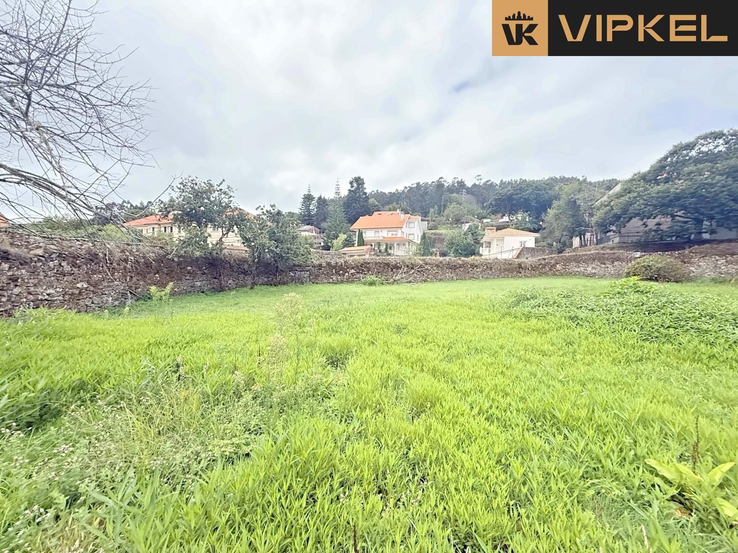 Plot for Sale in Corcubión
