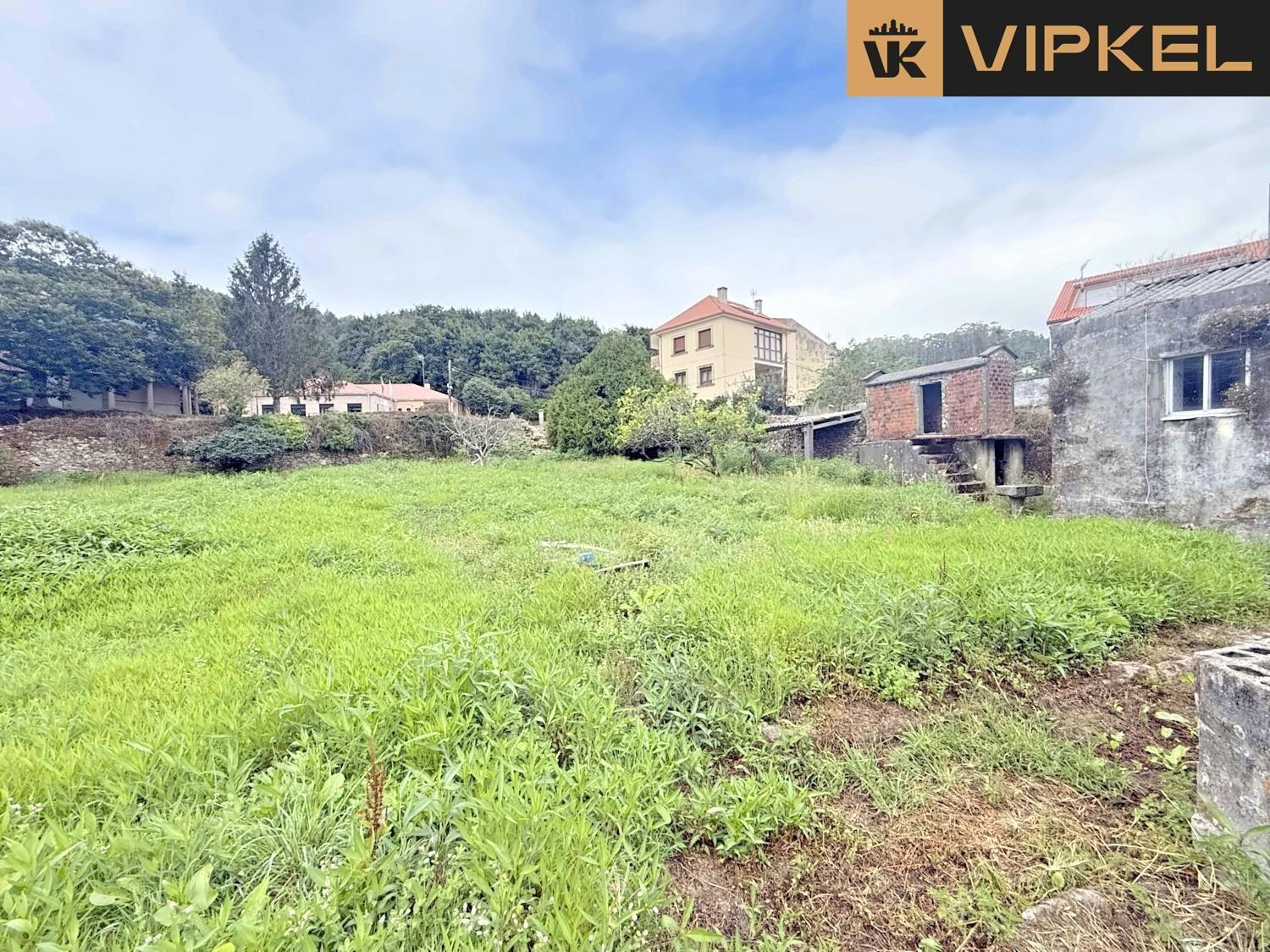 Plot for Sale in Corcubión