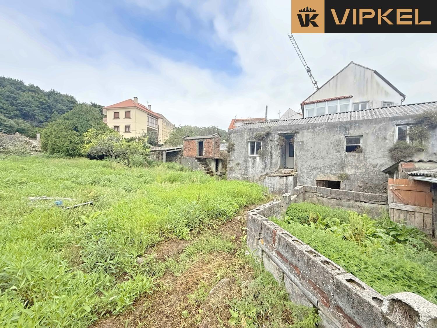 Plot for Sale in Corcubión