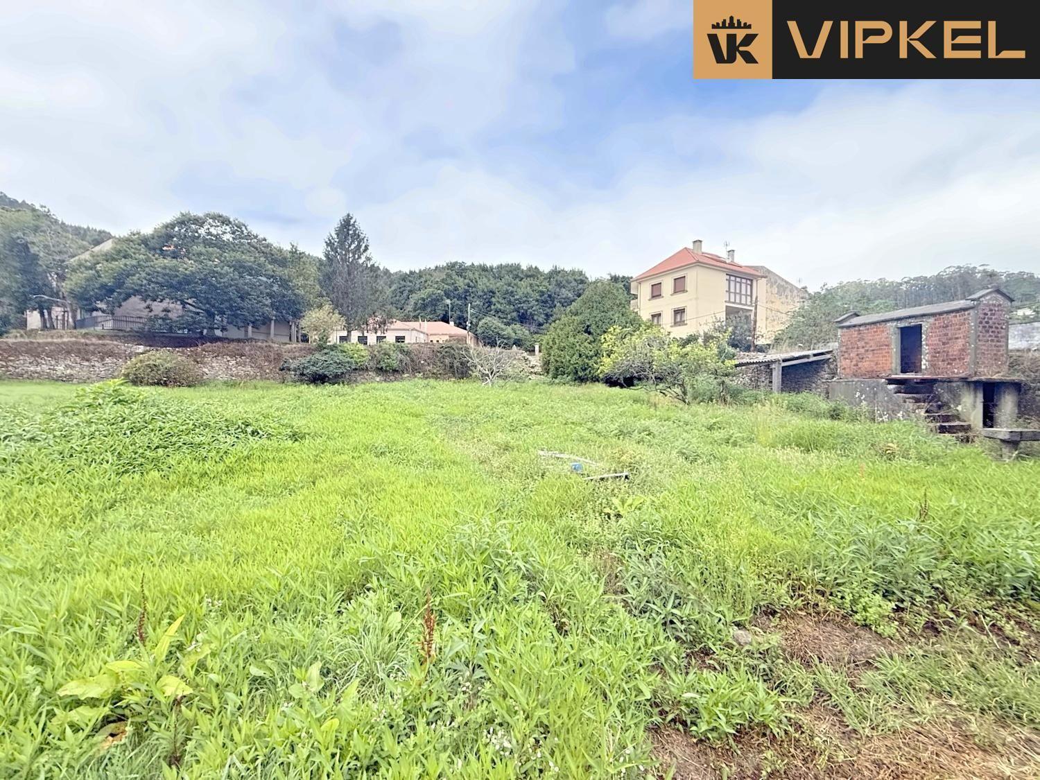 Plot for Sale in Corcubión