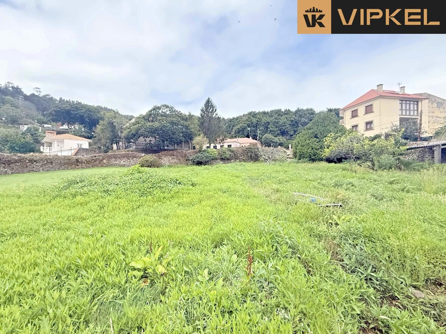 Plot for Sale in Corcubión