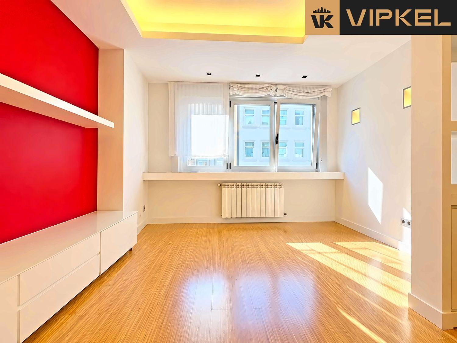 Flat for Sale in La Coruña