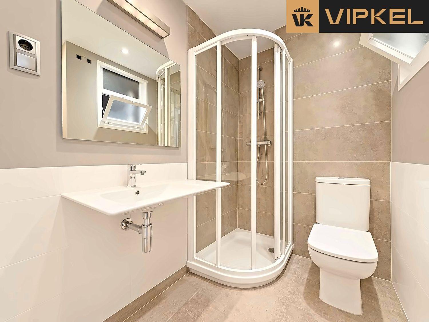 Flat for Sale in La Coruña