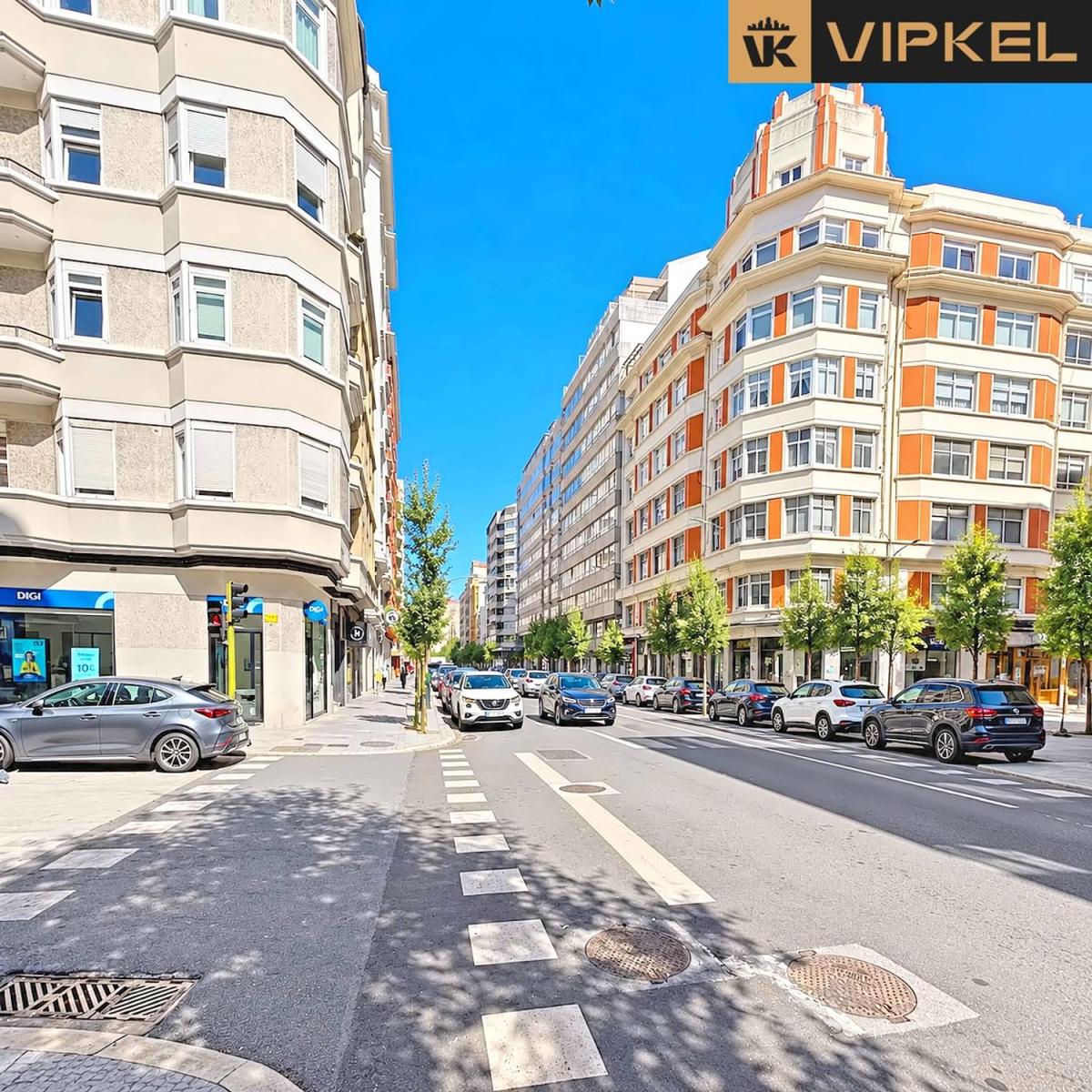 Flat for Sale in La Coruña