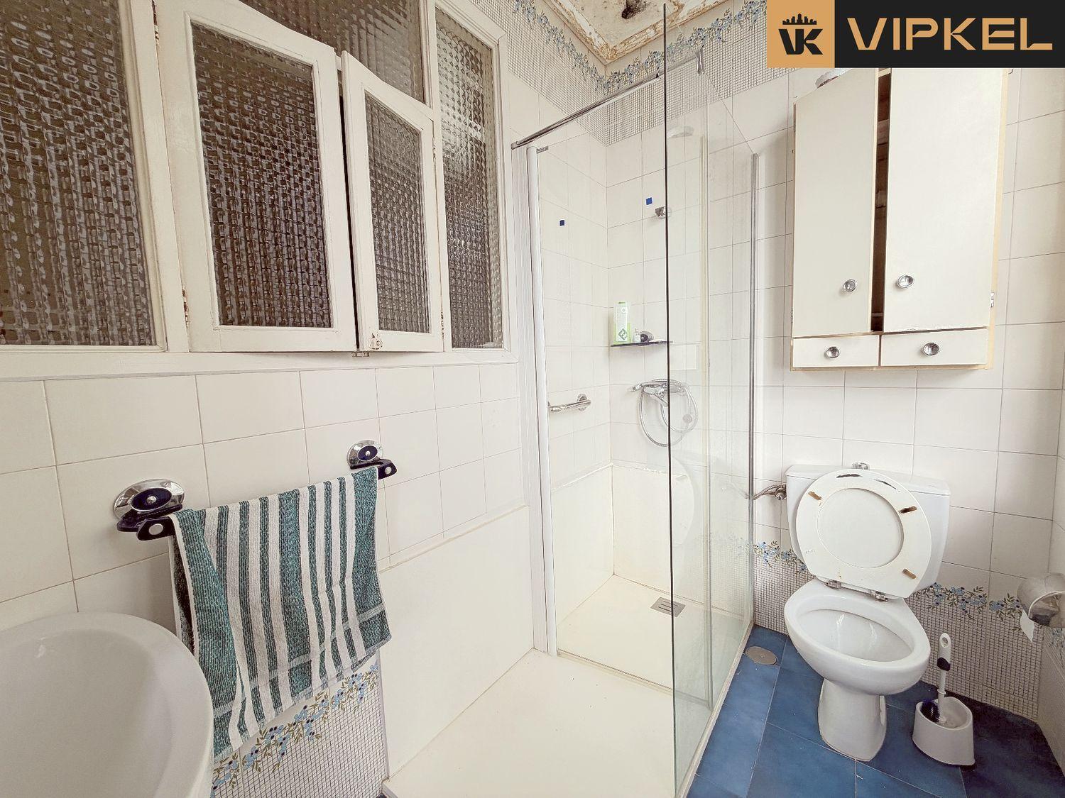 Building for Sale in Ferrol