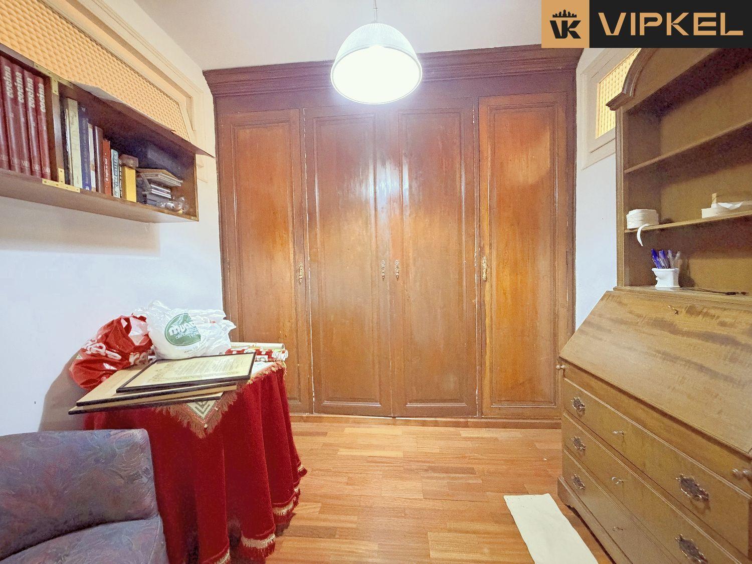 Building for Sale in Ferrol