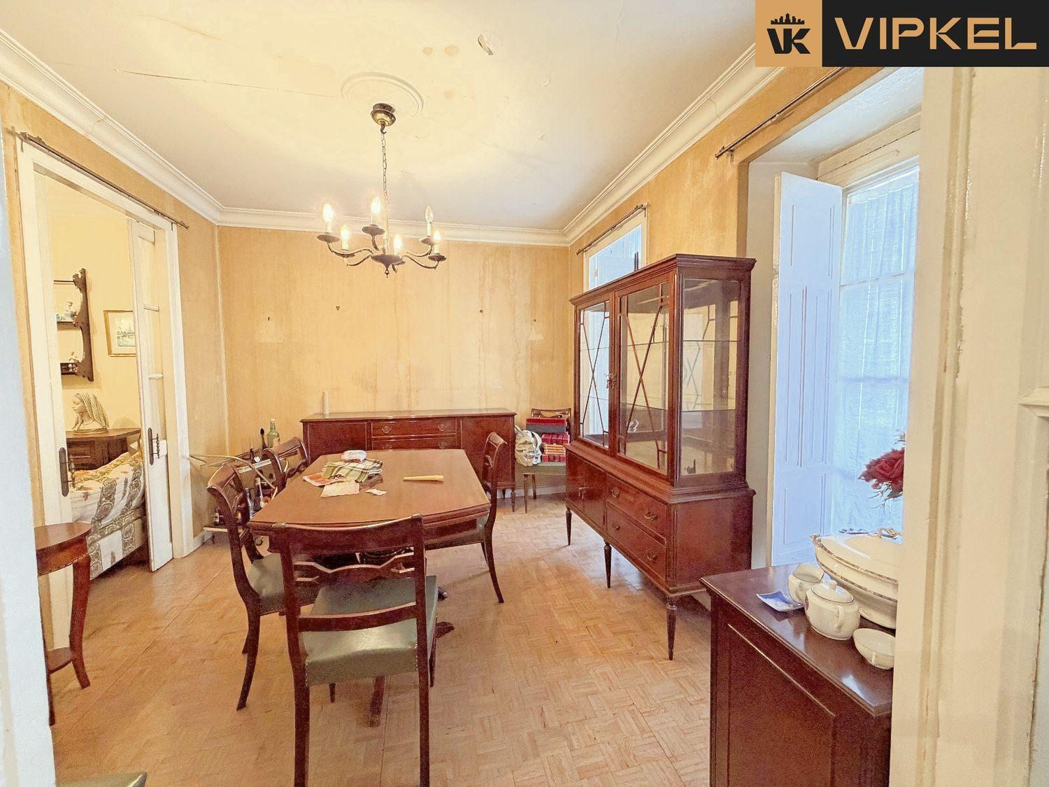 Building for Sale in Ferrol