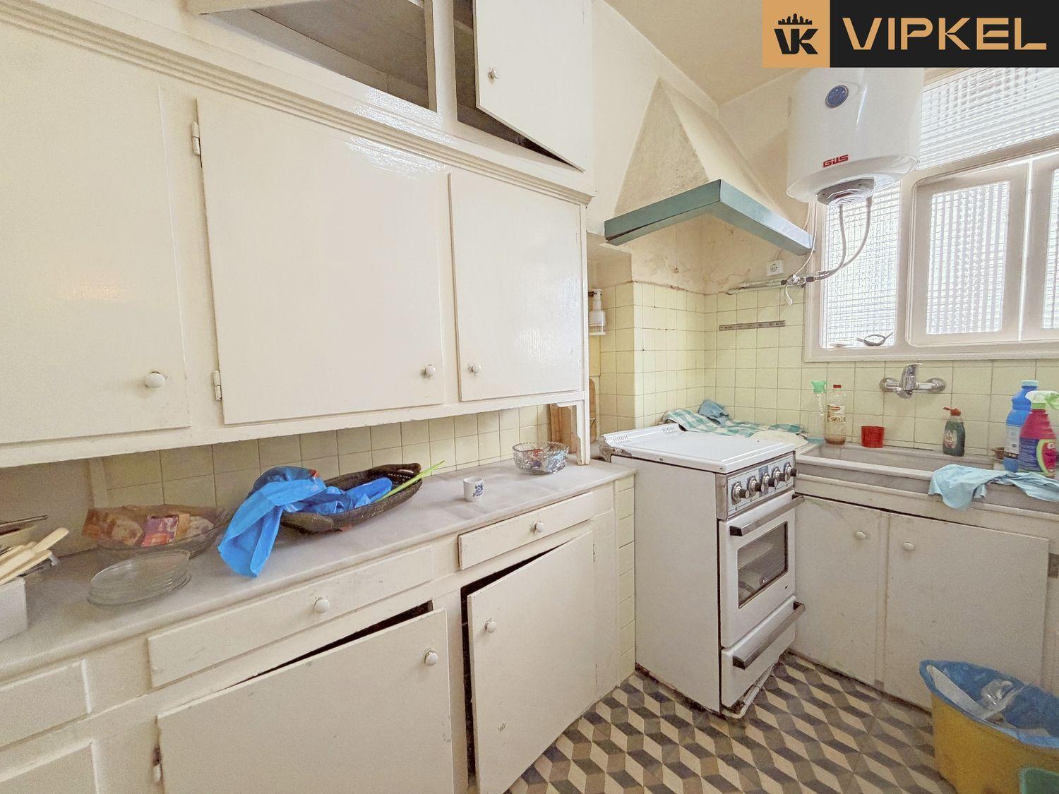 Building for Sale in Ferrol