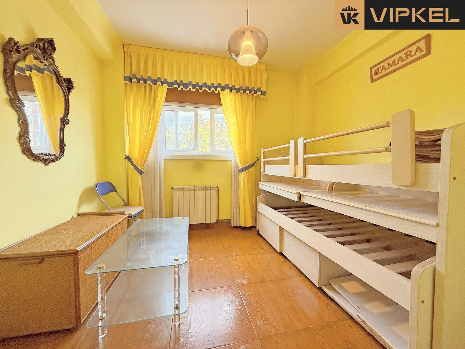 Flat for Sale in La Coruña