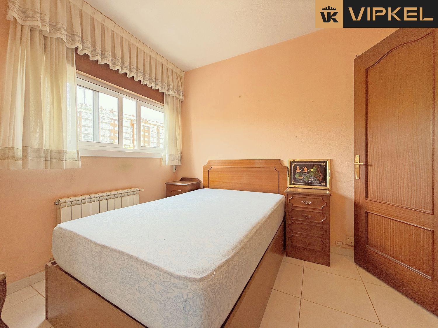 Flat for Sale in La Coruña