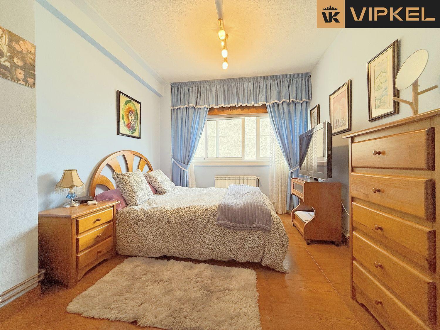 Flat for Sale in La Coruña