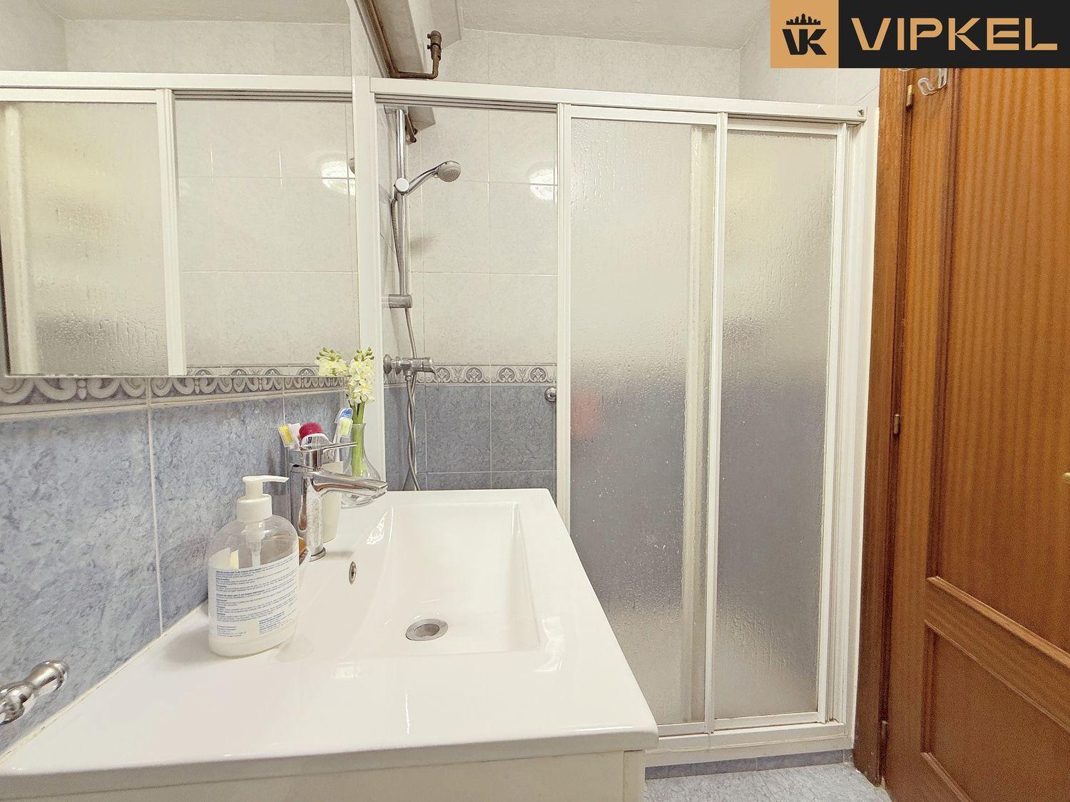 Flat for Sale in La Coruña