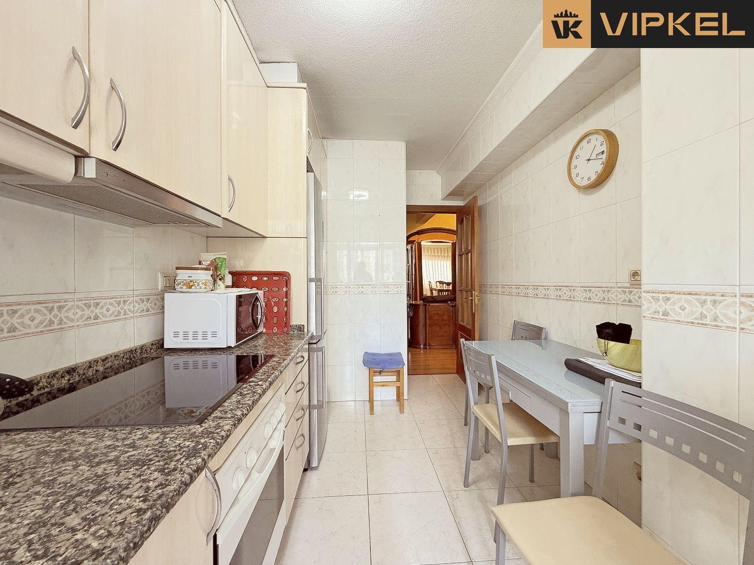 Flat for Sale in La Coruña