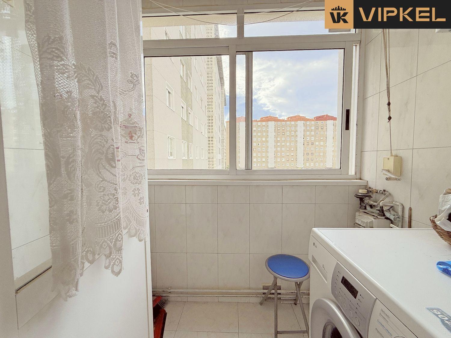 Flat for Sale in La Coruña