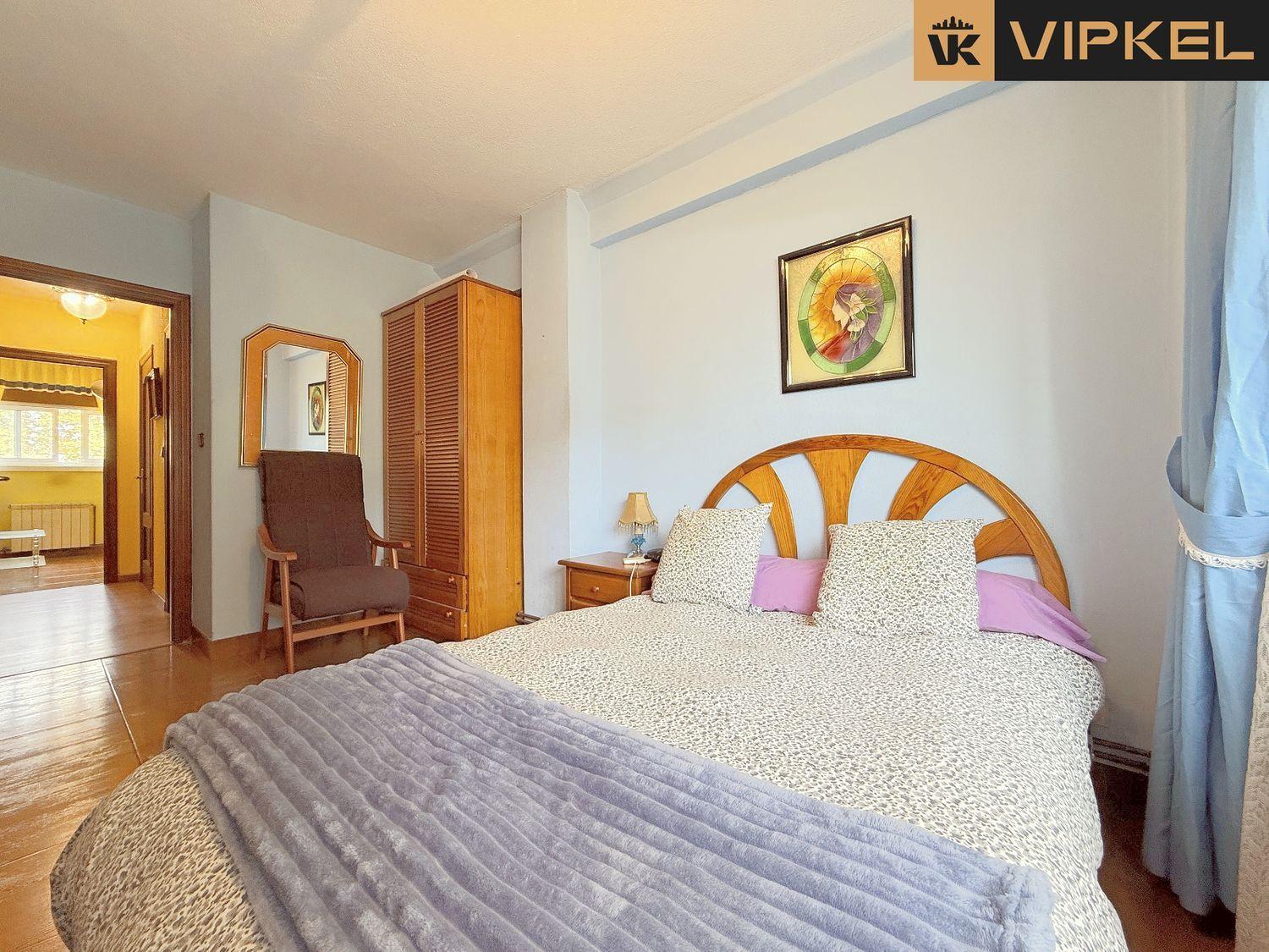 Flat for Sale in La Coruña