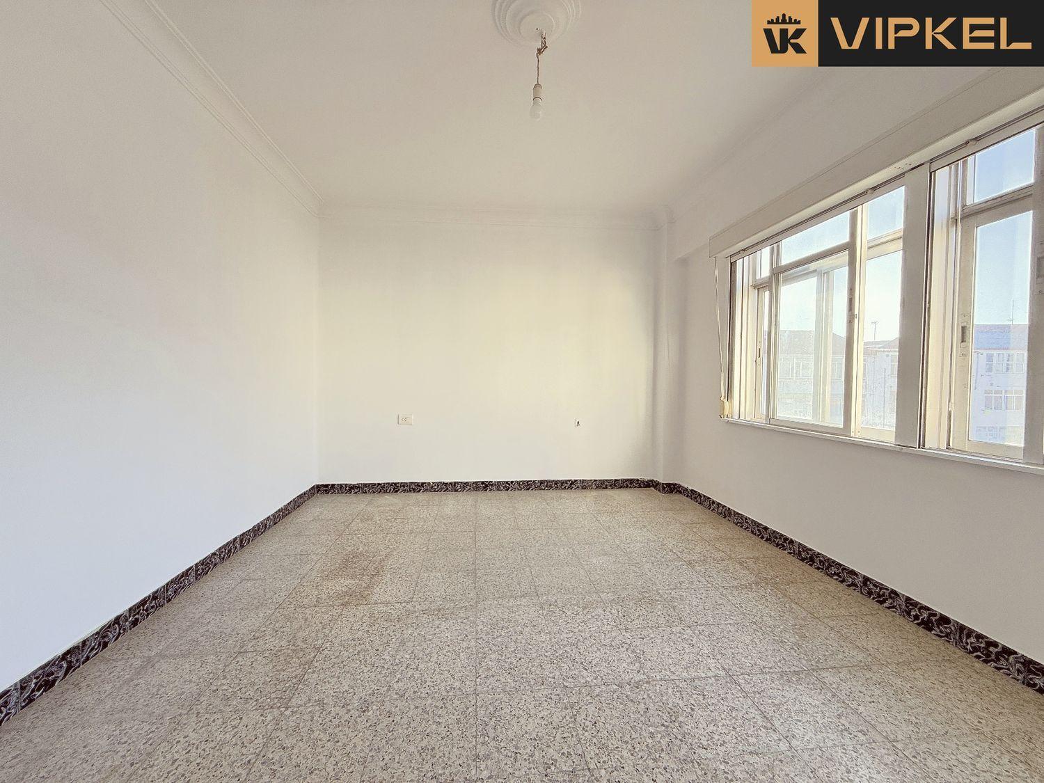 Flat for Sale in Ferrol