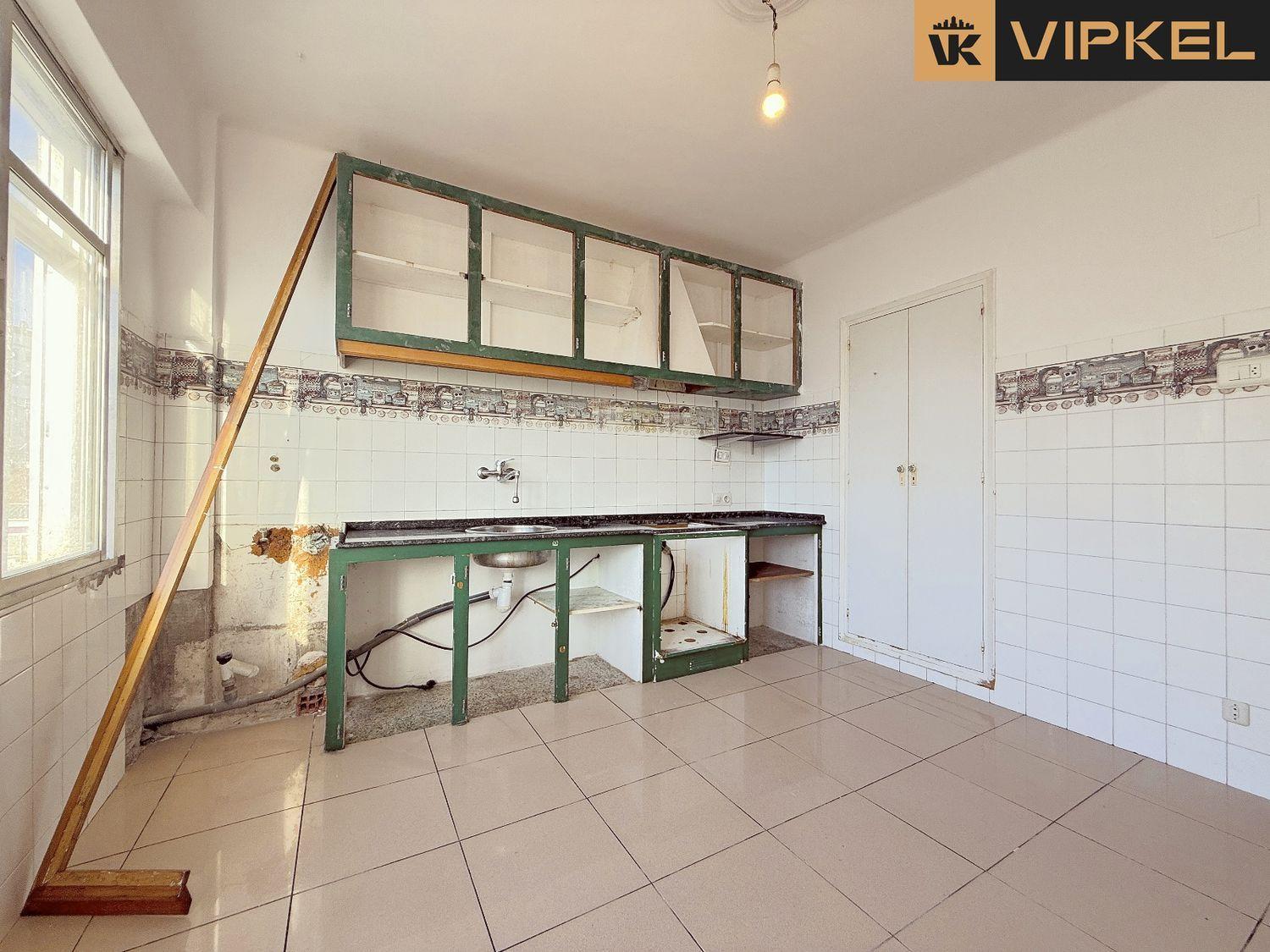 Flat for Sale in Ferrol