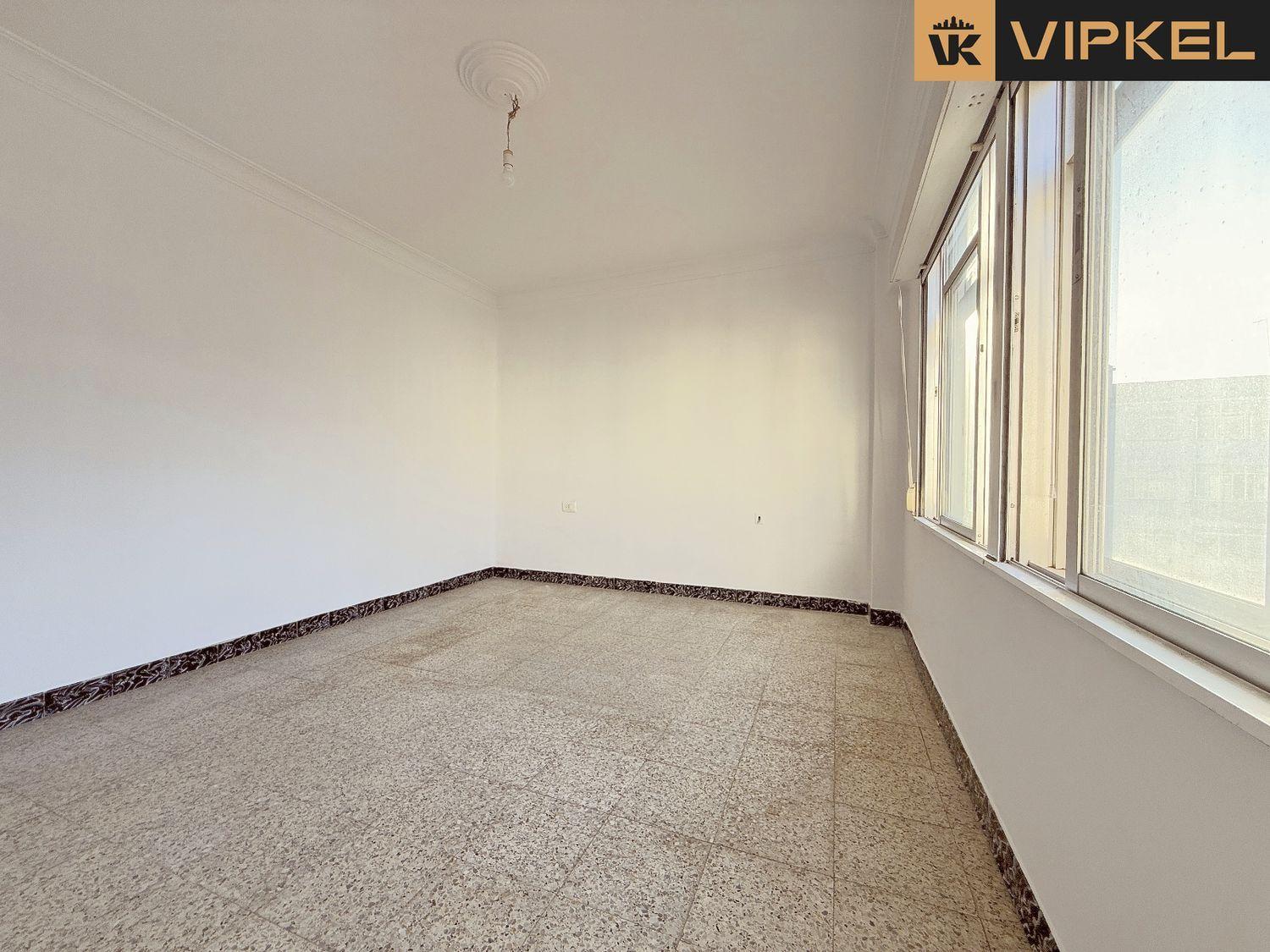 Flat for Sale in Ferrol