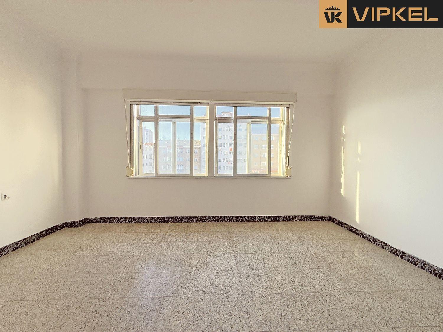 Flat for Sale in Ferrol