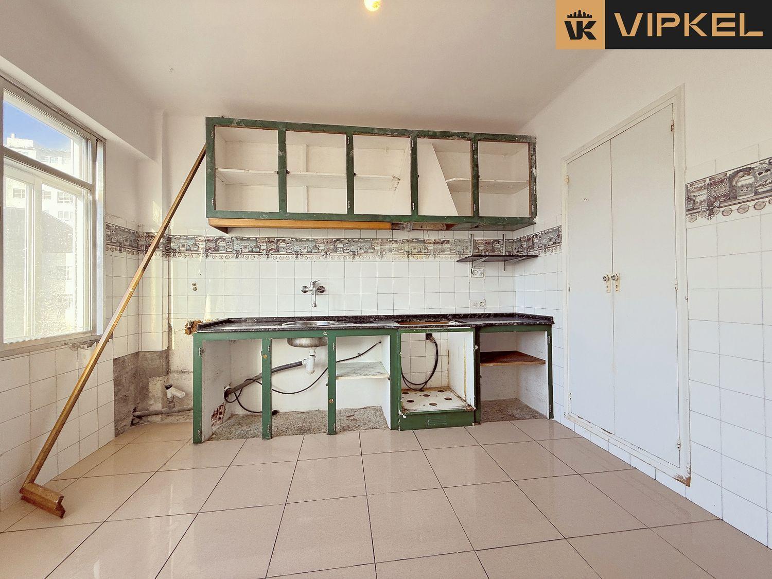 Flat for Sale in Ferrol