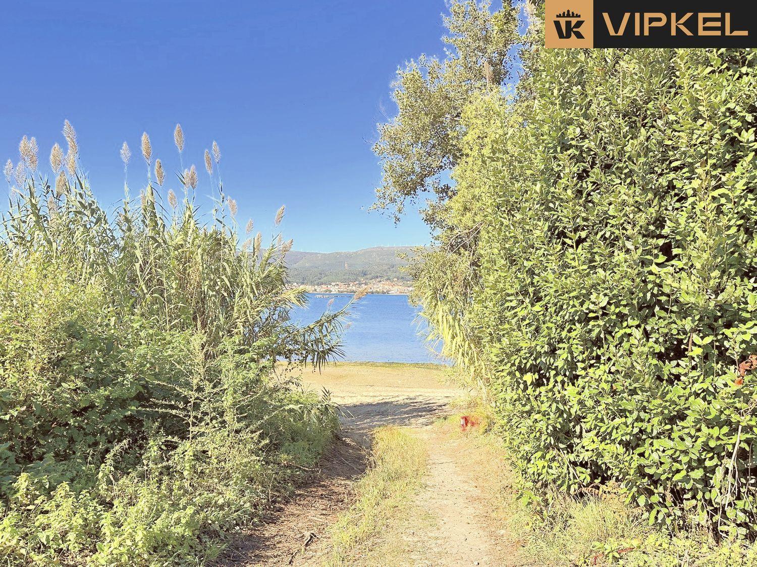 Plot for Sale in Boiro