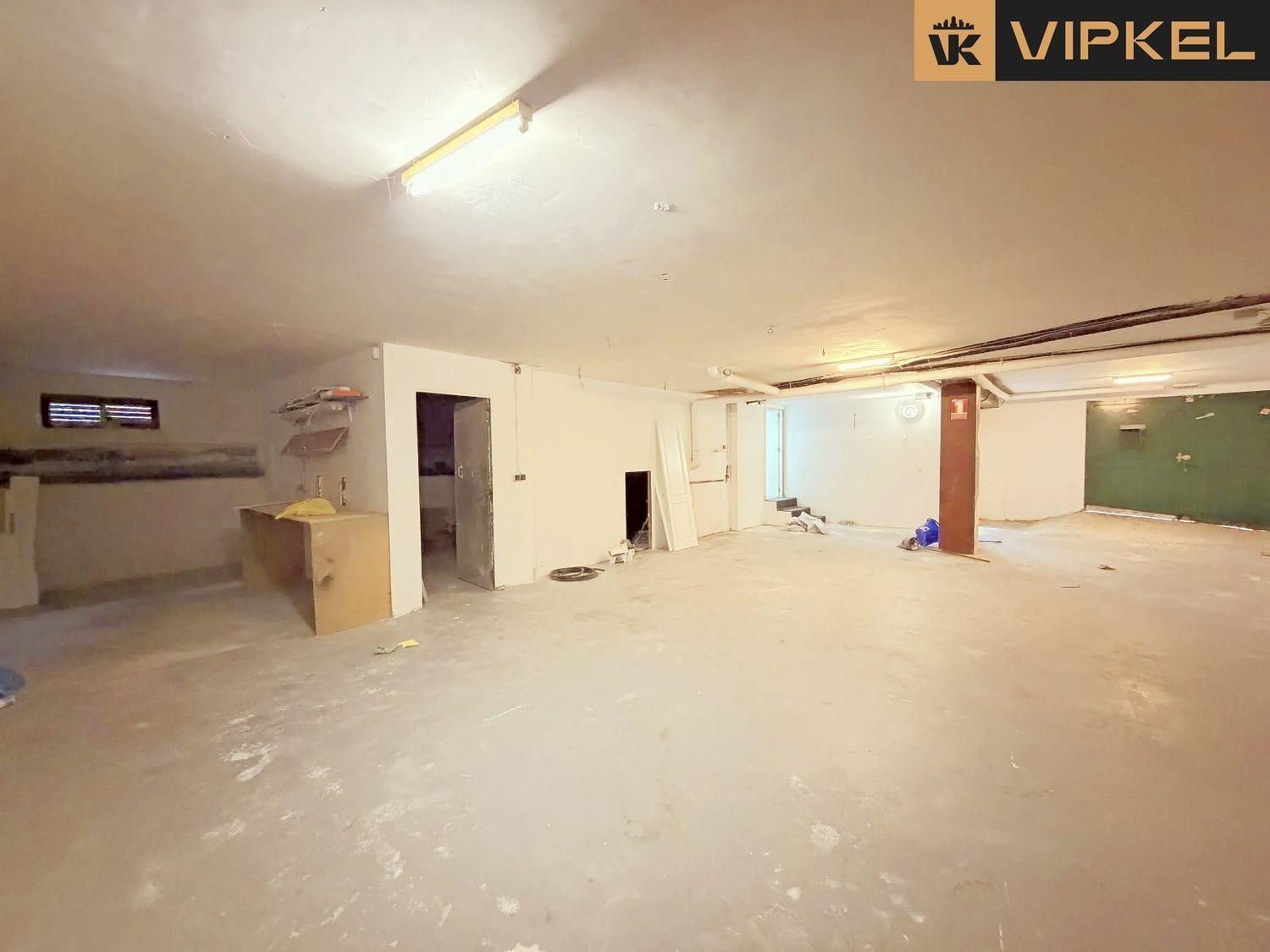 Premise for Rent in La Coruña