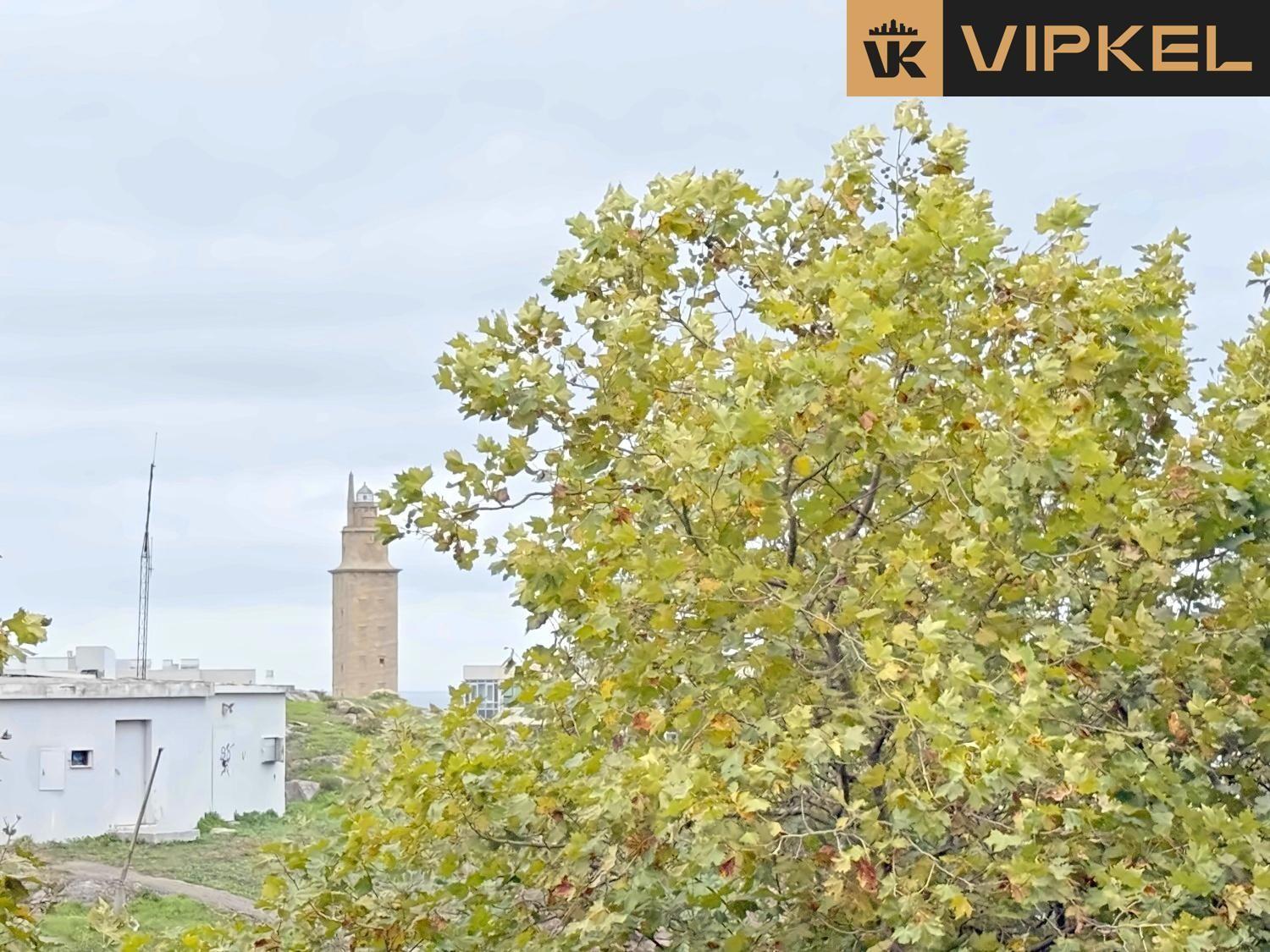 Flat for Sale in La Coruña