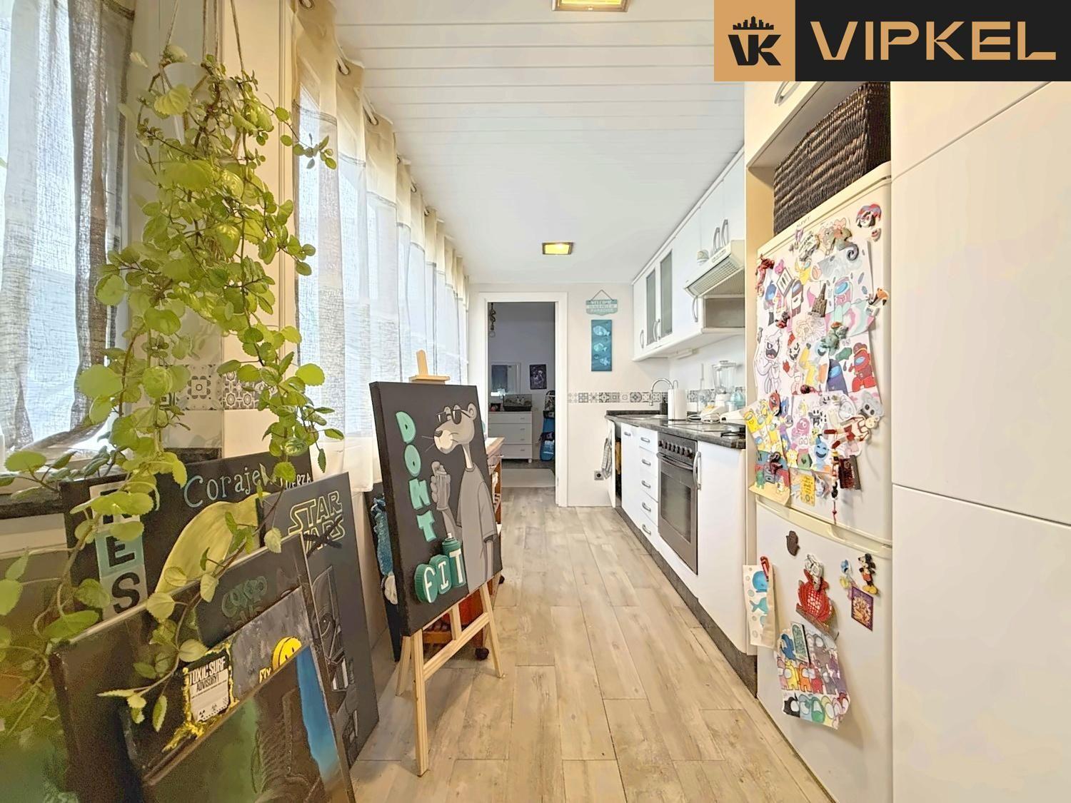 Flat for Sale in La Coruña