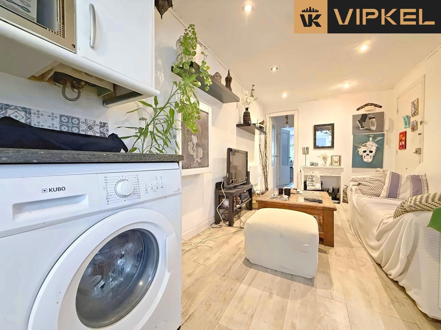 Flat for Sale in La Coruña