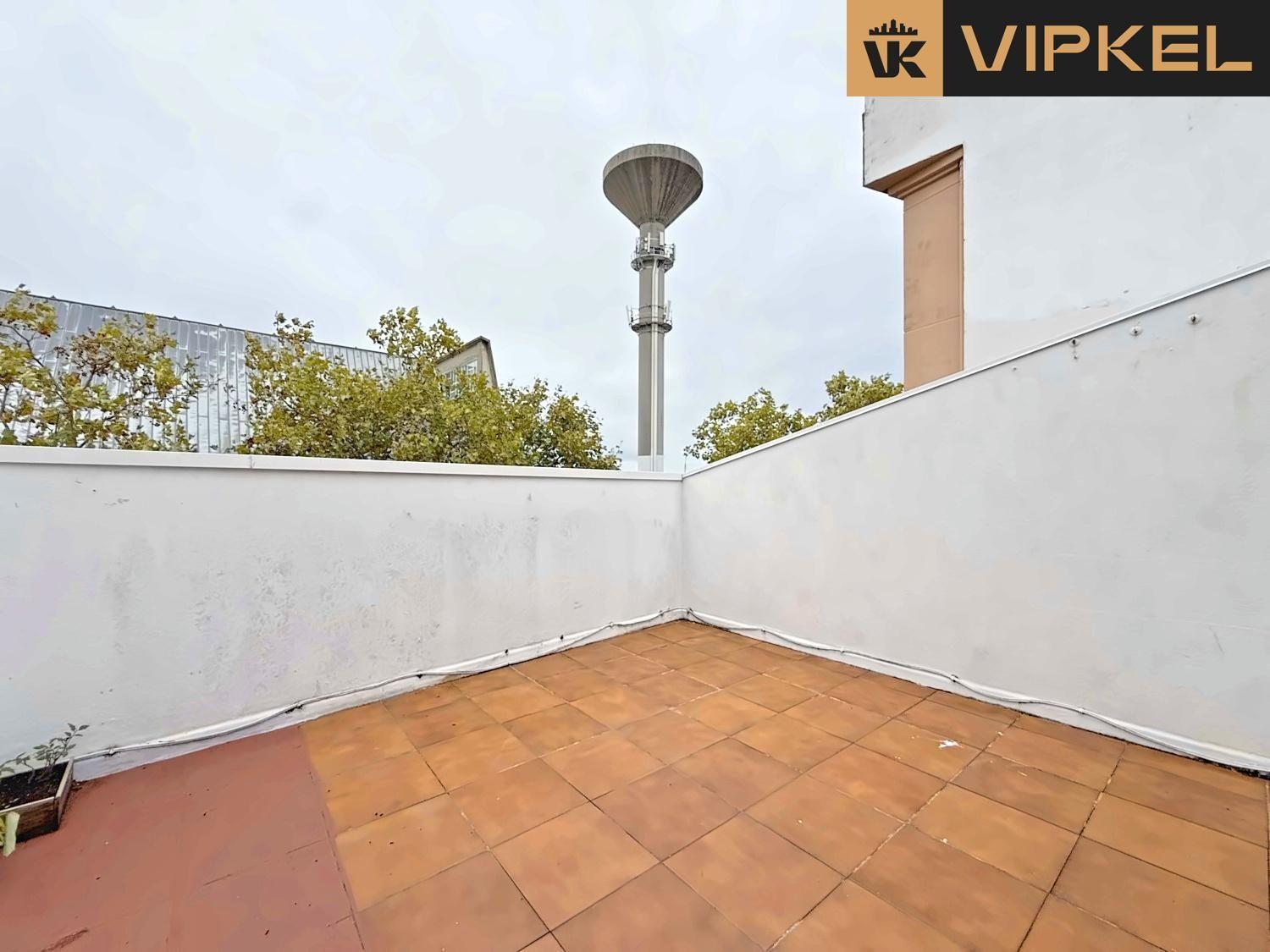 Flat for Sale in La Coruña
