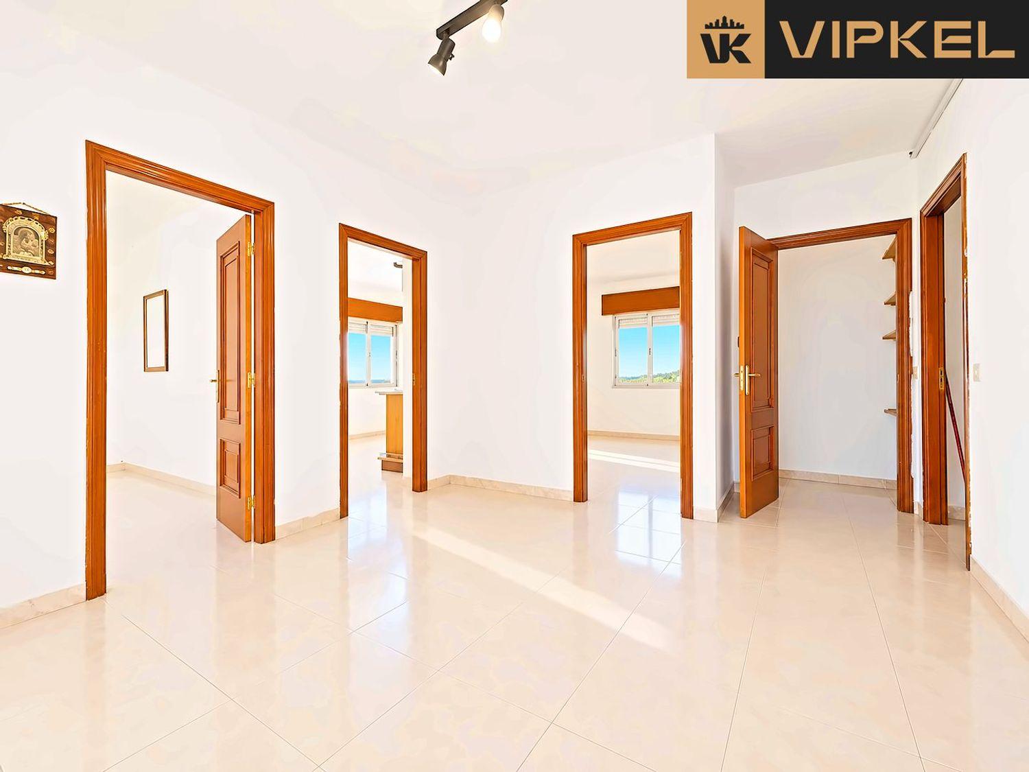 Flat for Sale in Muros
