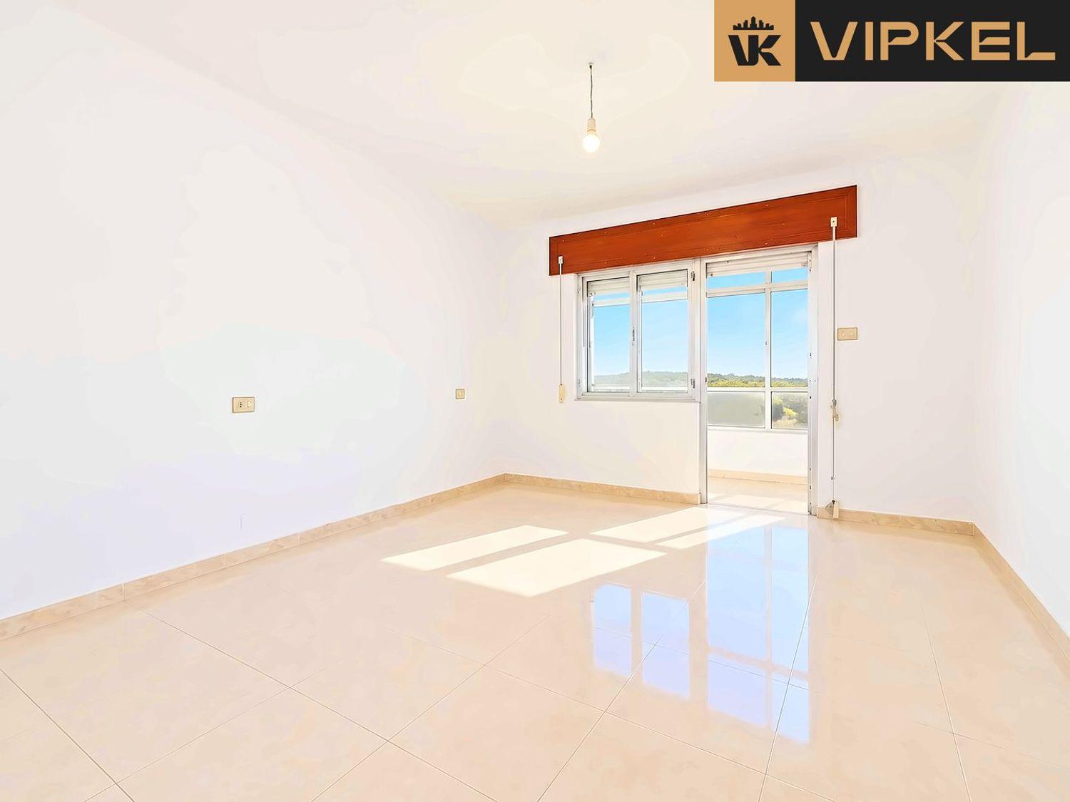 Flat for Sale in Muros