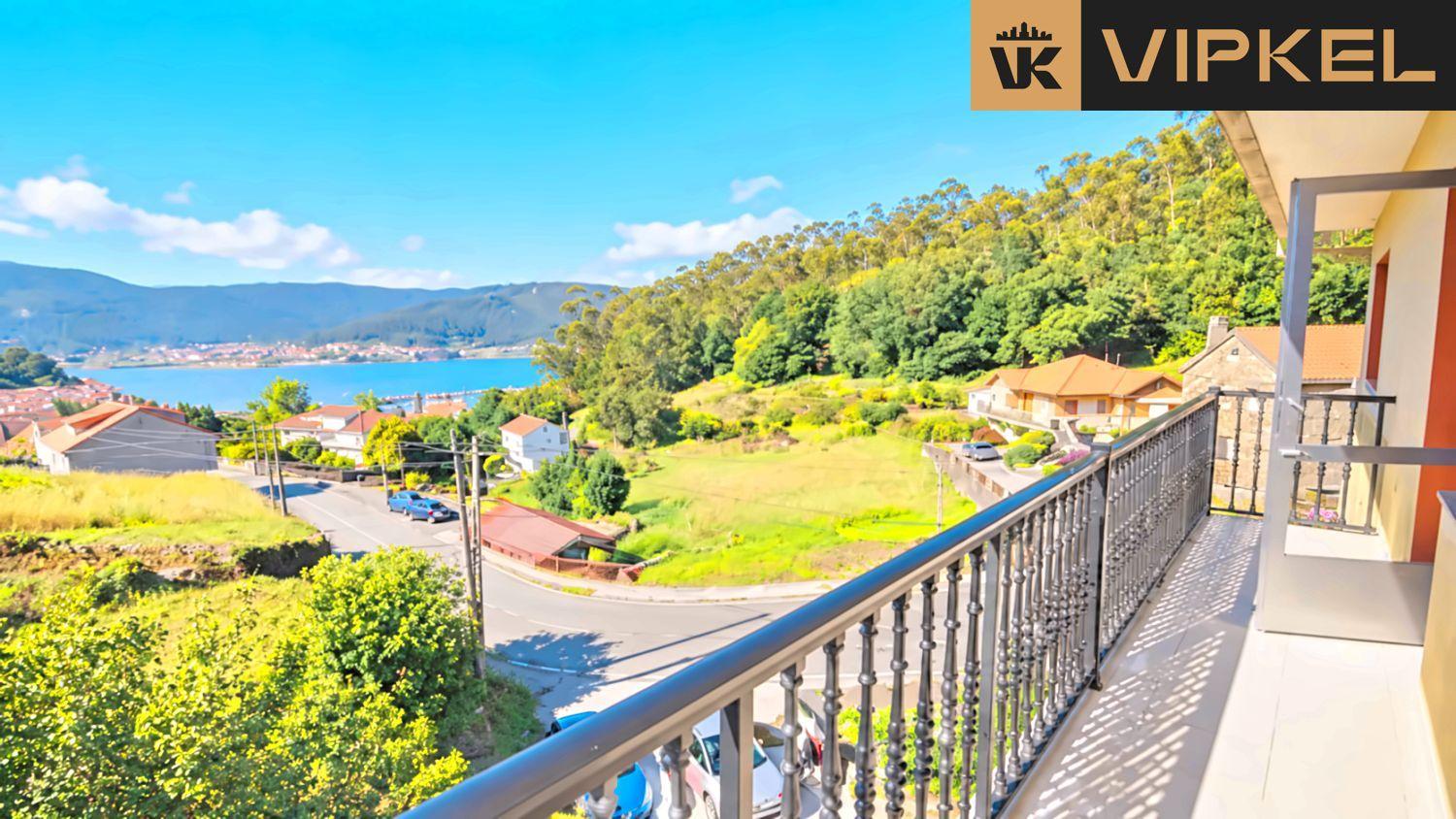 Flat for Sale in Muros