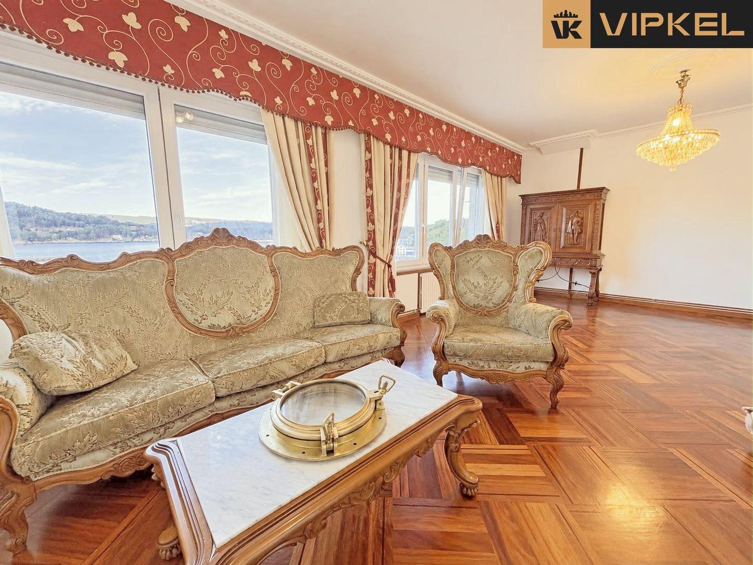 Flat for Sale in Viveiro