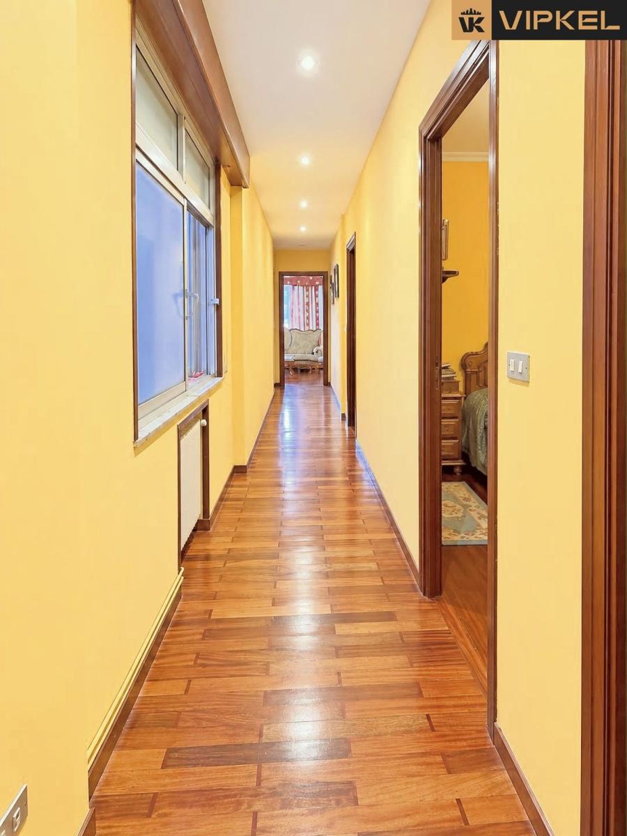 Flat for Sale in Viveiro