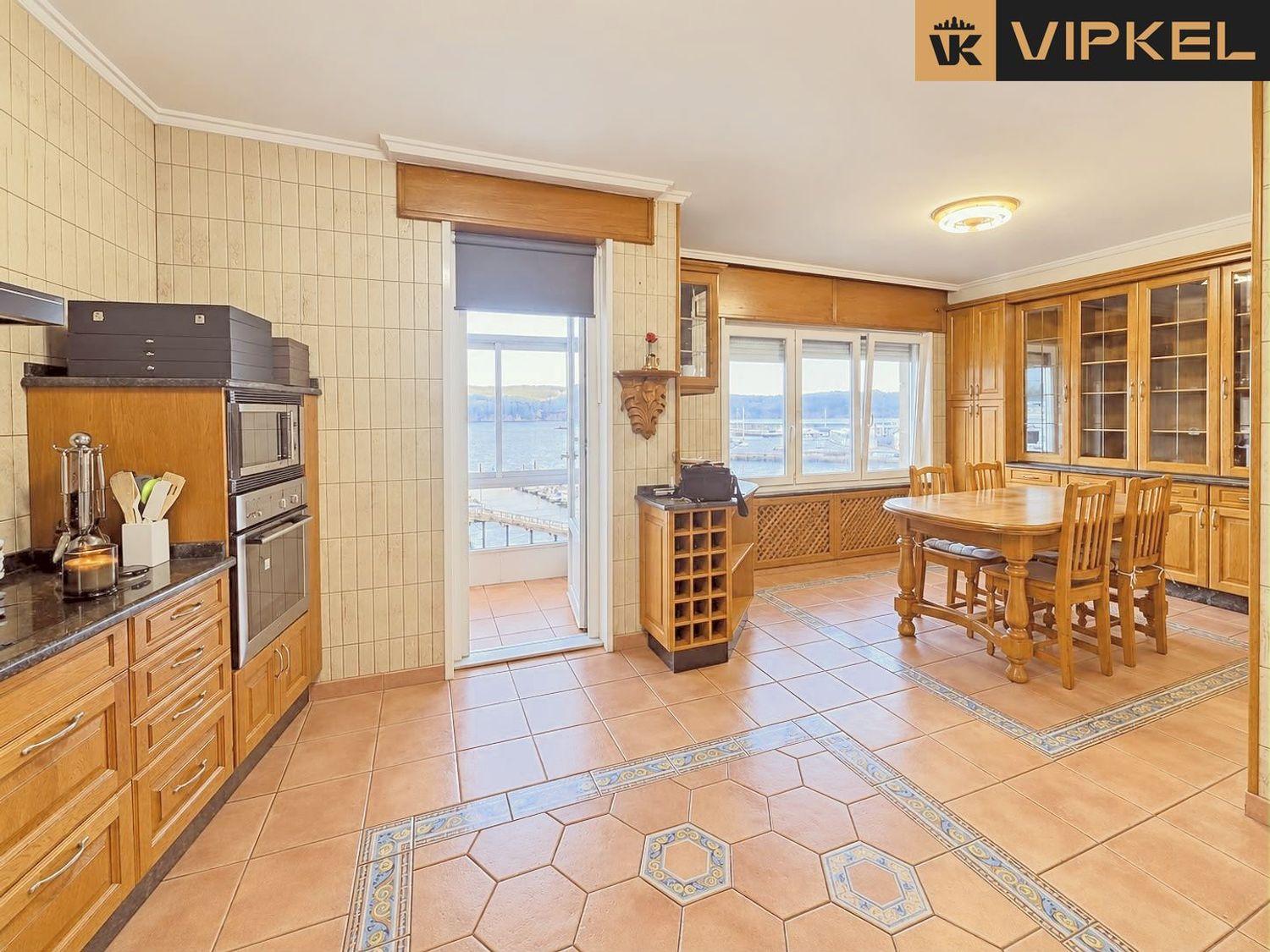 Flat for Sale in Viveiro