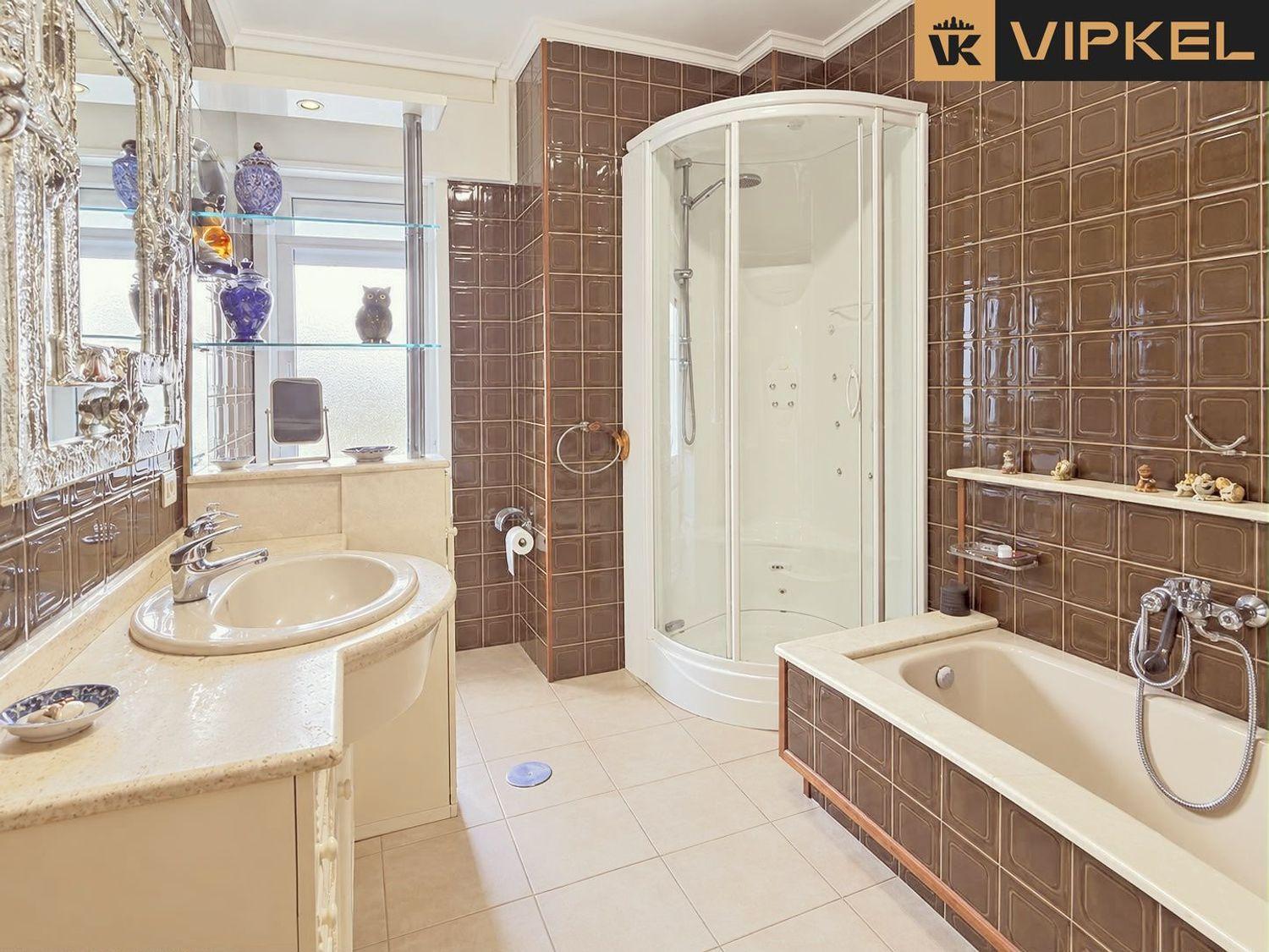 Flat for Sale in Viveiro