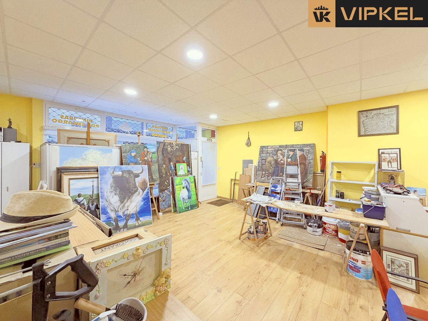 Premise for Sale in La Coruña