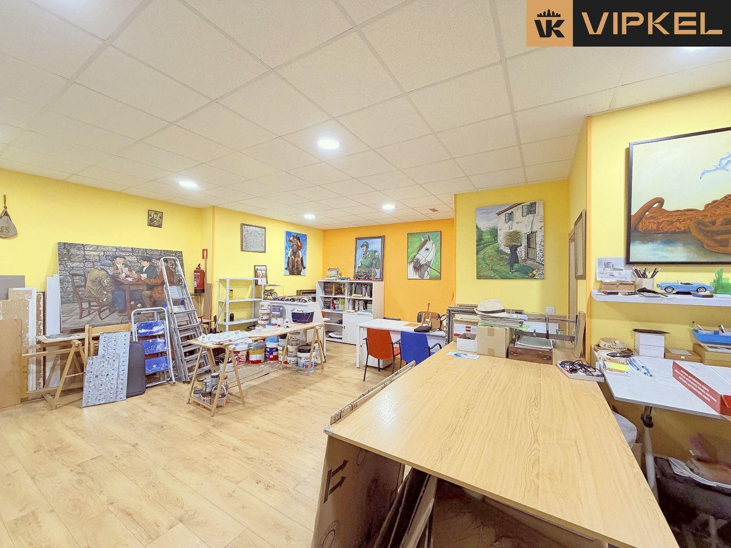 Premise for Sale in La Coruña
