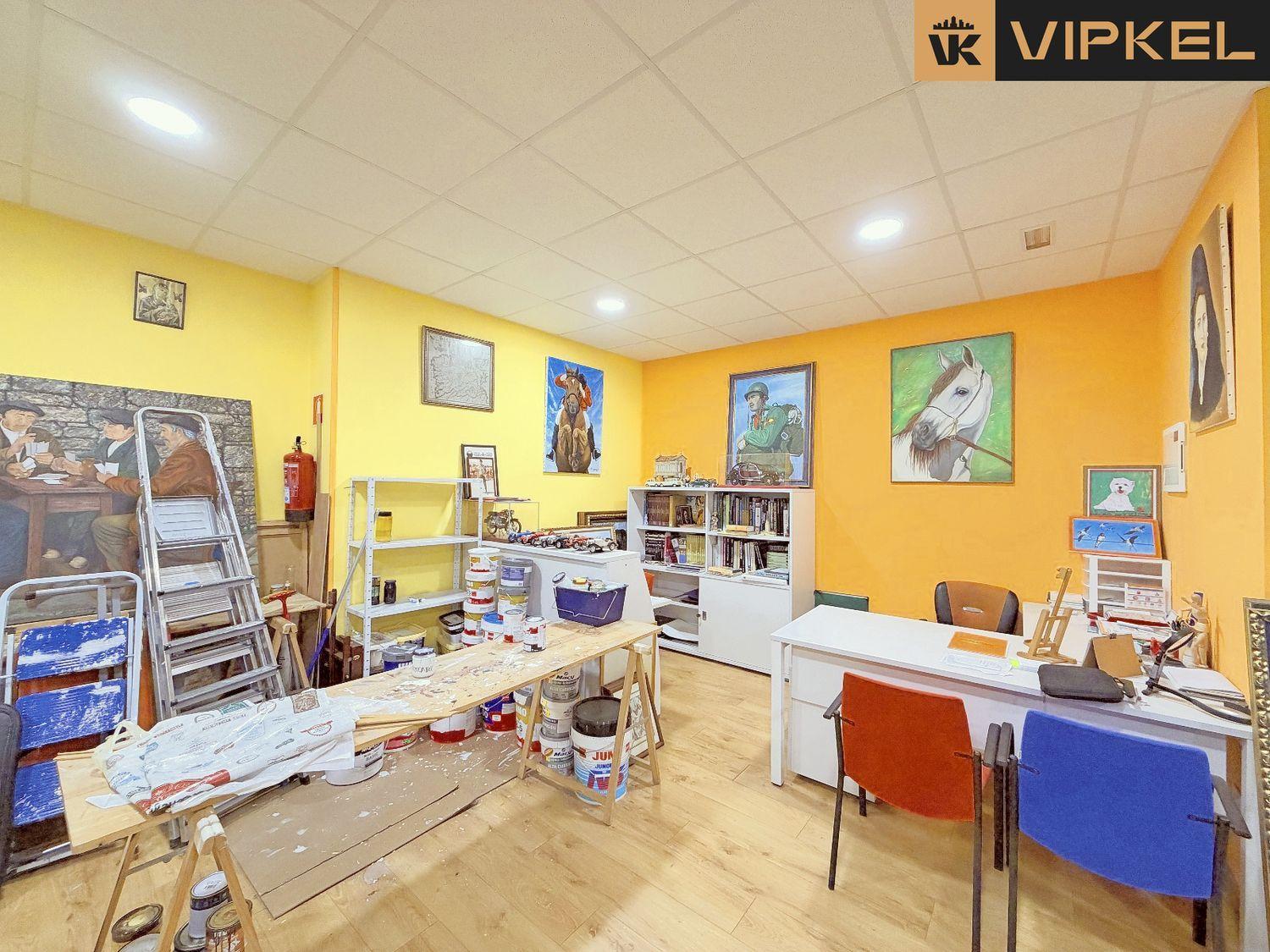 Premise for Sale in La Coruña