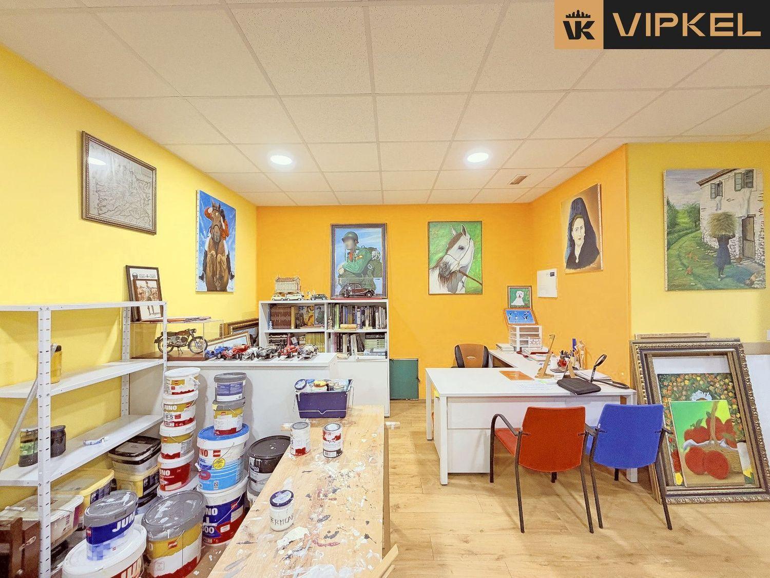 Premise for Sale in La Coruña