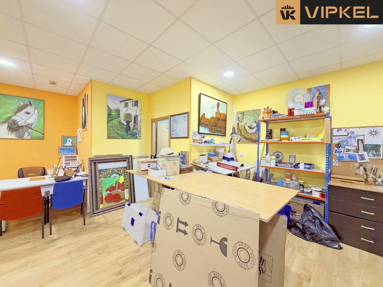 Premise for Sale in La Coruña