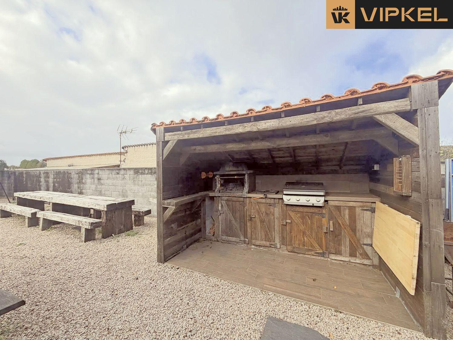 House for Sale in Carral