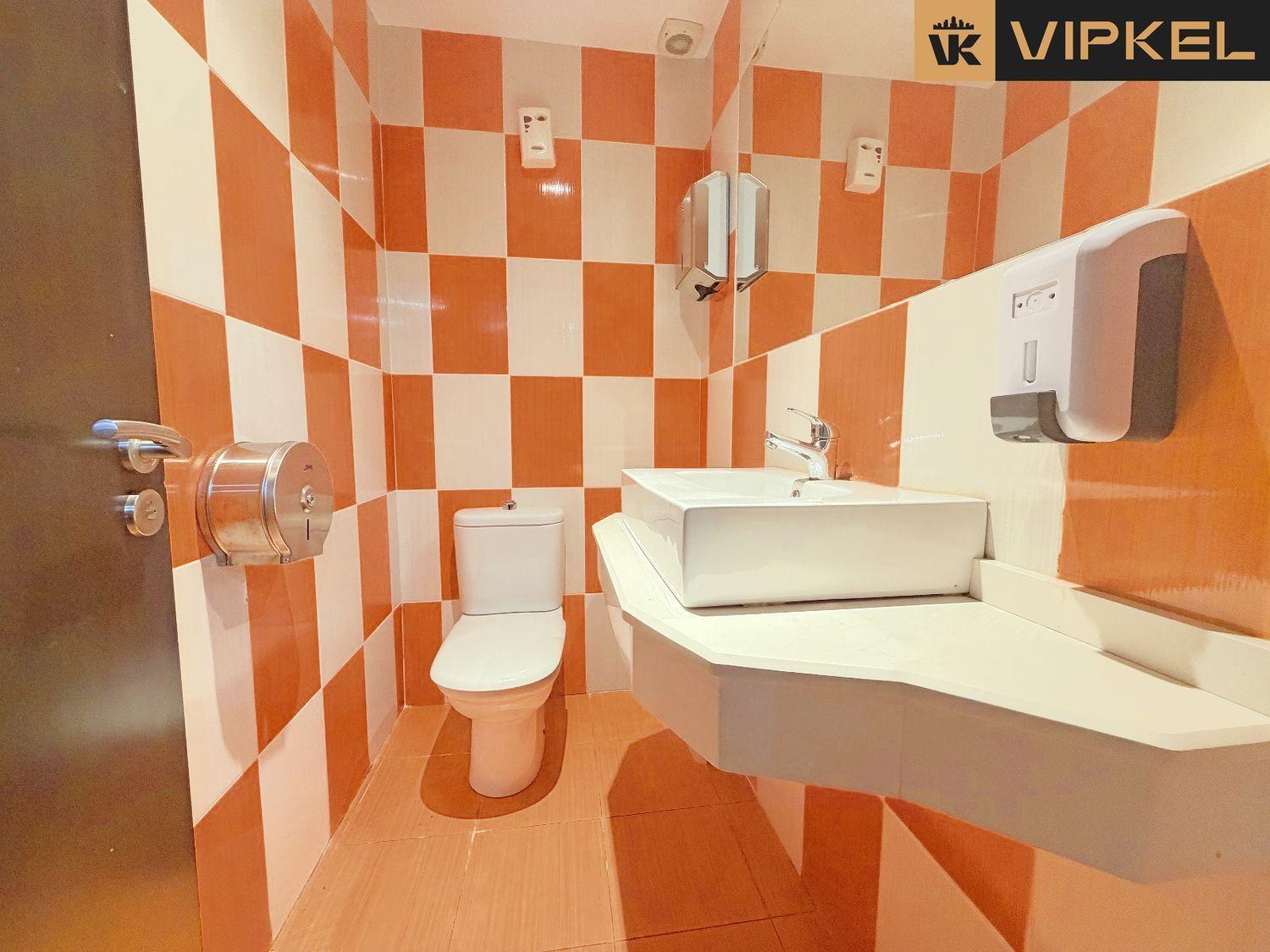 Premise for Sale in La Coruña