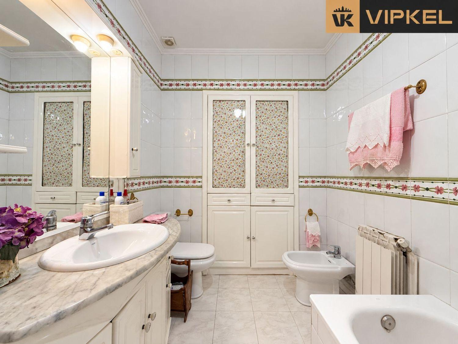 Flat for Sale in Ferrol