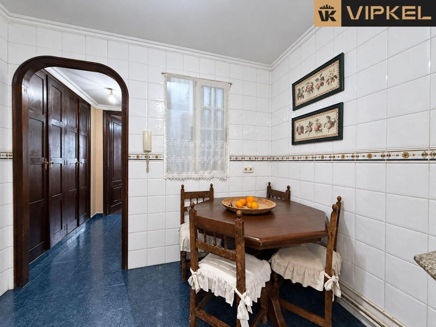 Flat for Sale in Ferrol